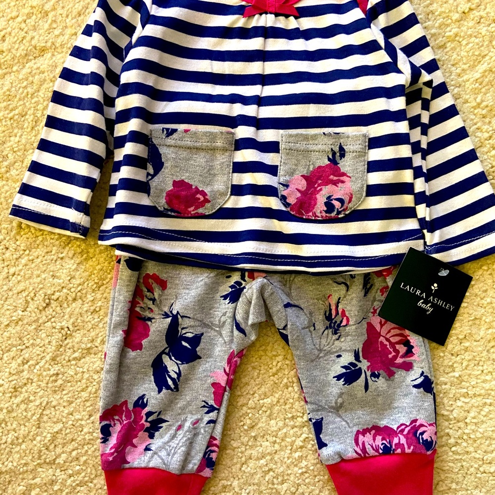 New !!Laura Ashley baby 3piece set - Picture 2 of 5
